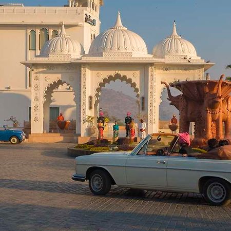 Radisson Blu Udaipur Palace Resort & Spa Luaran gambar