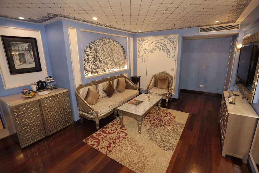 Radisson Blu Udaipur Palace Resort & Spa Bilik gambar